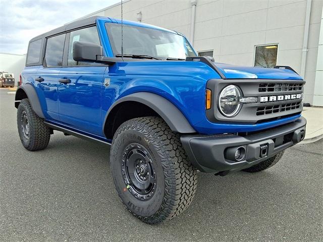new 2025 Ford Bronco car, priced at $53,618