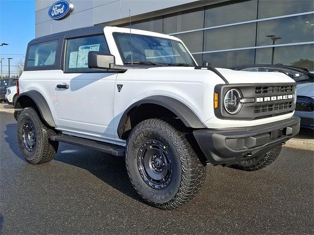 new 2025 Ford Bronco car, priced at $49,916