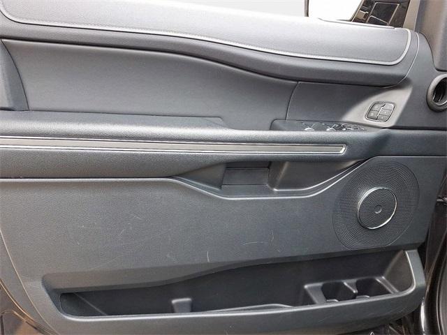 used 2024 Ford Expedition car, priced at $37,420