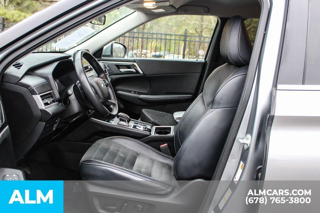 used 2024 Mitsubishi Outlander car, priced at $19,420