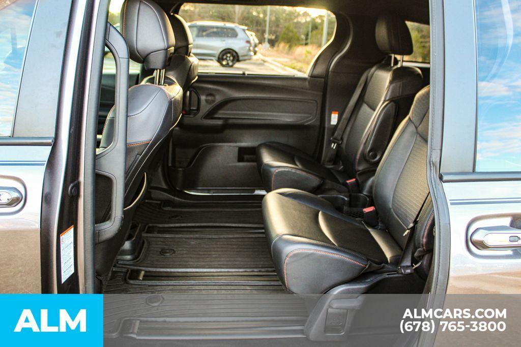 used 2022 Toyota Sienna car, priced at $35,920