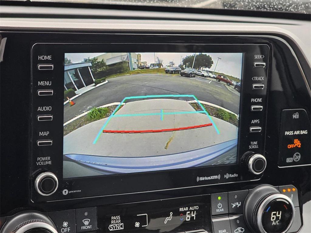 used 2021 Toyota Highlander Hybrid car, priced at $28,413