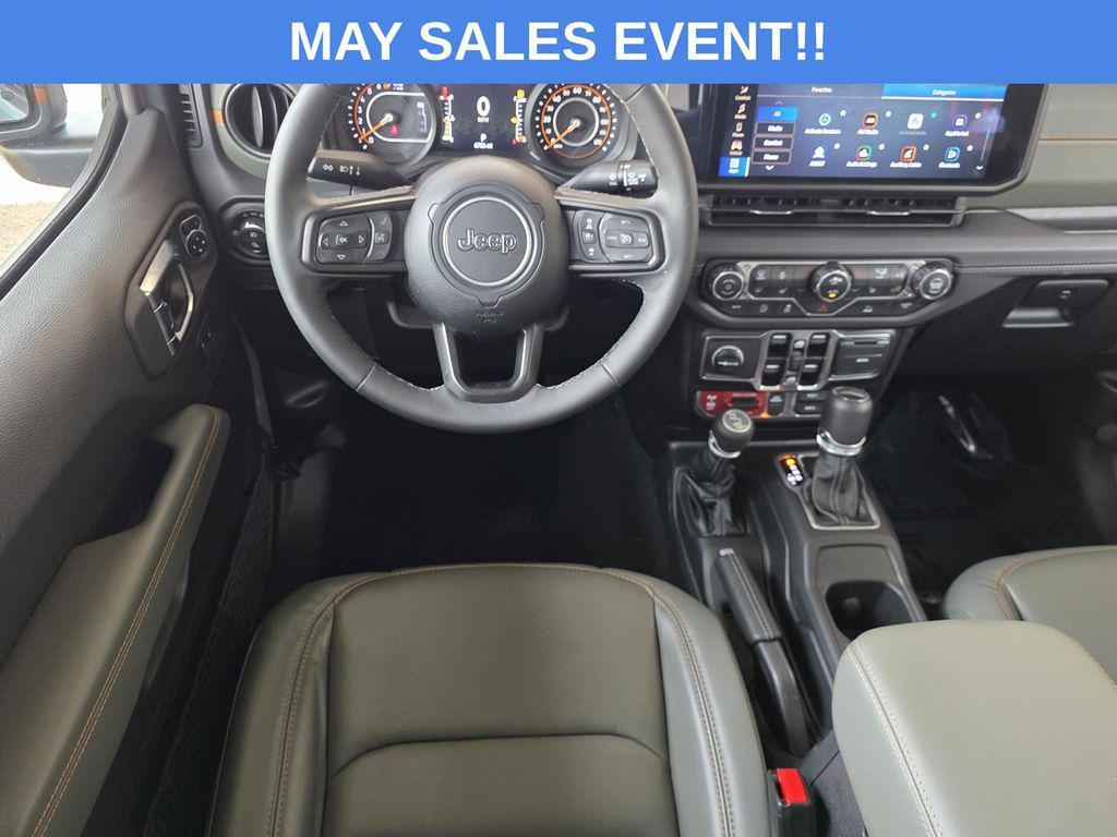 used 2025 Jeep Gladiator car, priced at $46,887