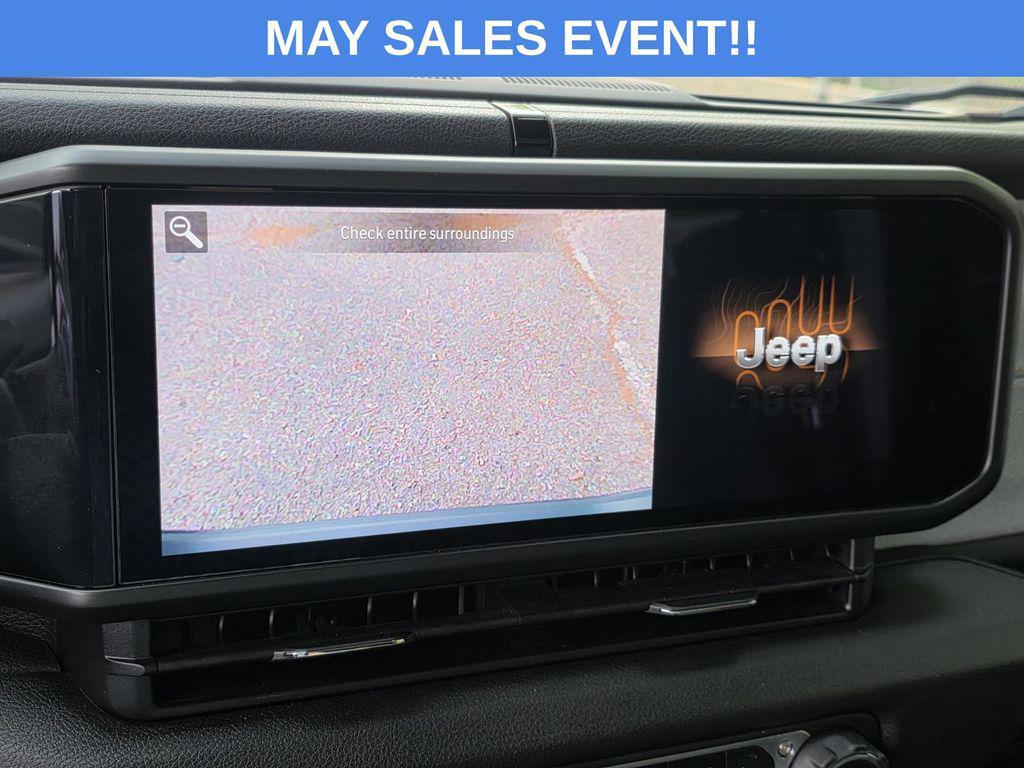 used 2024 Jeep Gladiator car, priced at $35,594