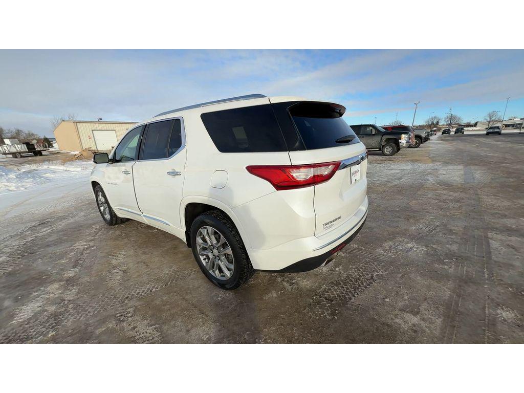 used 2019 Chevrolet Traverse car, priced at $23,456