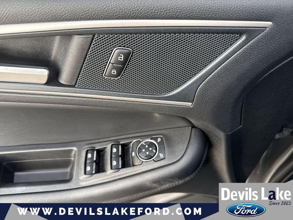 used 2024 Ford Edge car, priced at $23,098