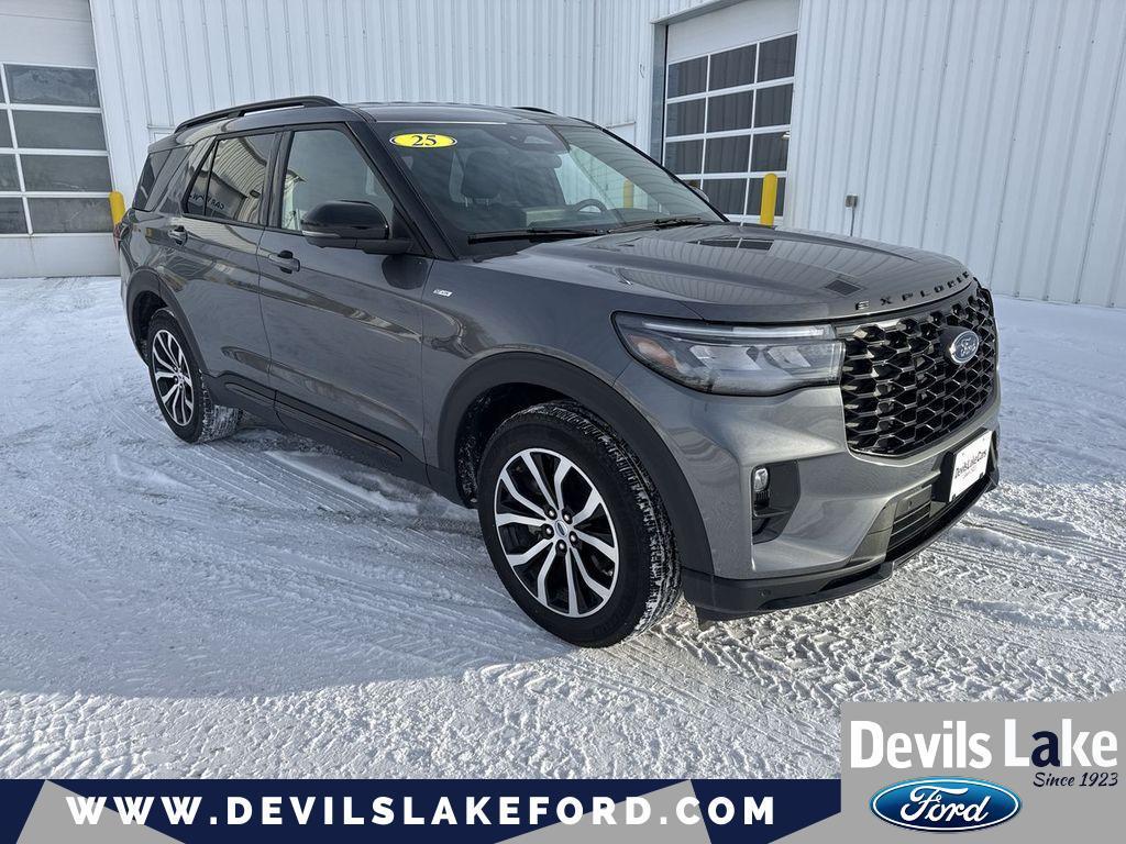 used 2025 Ford Explorer car, priced at $41,492