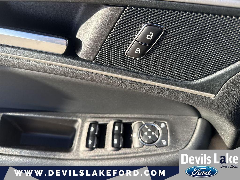 used 2024 Ford Edge car, priced at $21,797