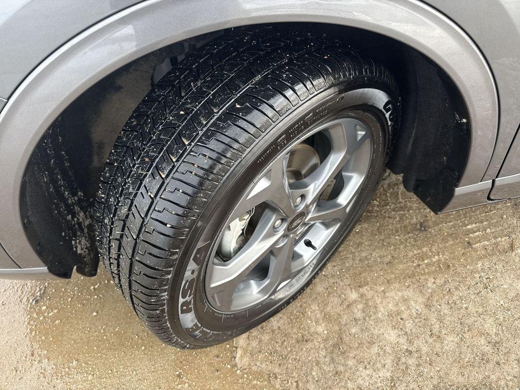 used 2023 Ford Escape car, priced at $21,992