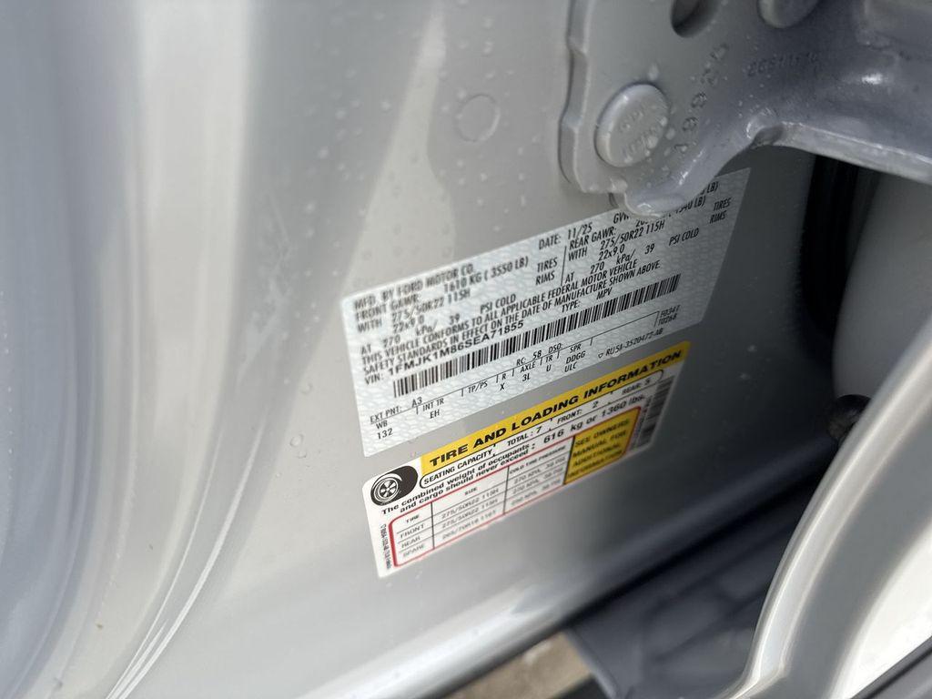 new 2025 Ford Expedition Max car, priced at $81,918