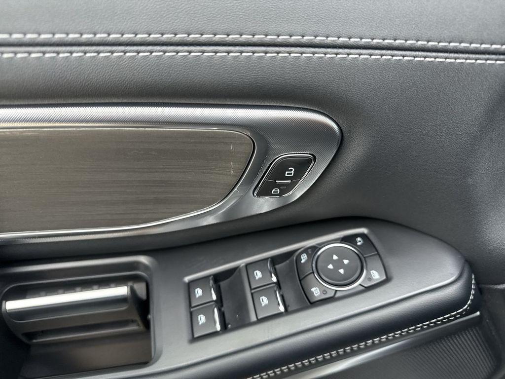 new 2025 Ford Expedition Max car, priced at $81,918