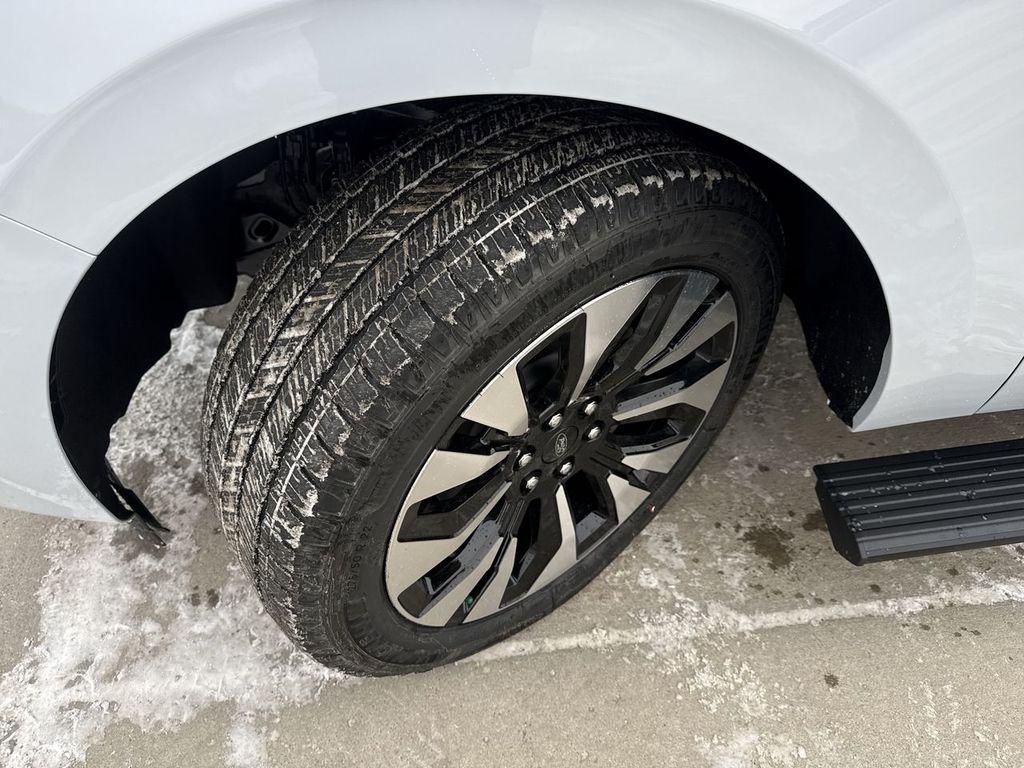 new 2025 Ford Expedition Max car, priced at $81,918