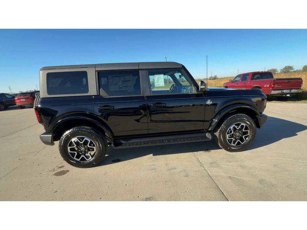 new 2025 Ford Bronco car, priced at $56,577