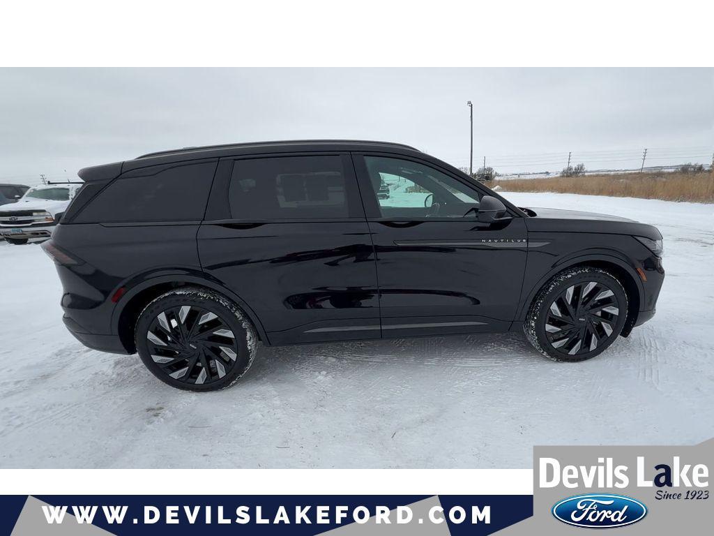 used 2024 Lincoln Nautilus car, priced at $58,495
