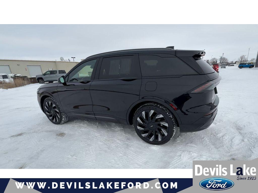 used 2024 Lincoln Nautilus car, priced at $58,495