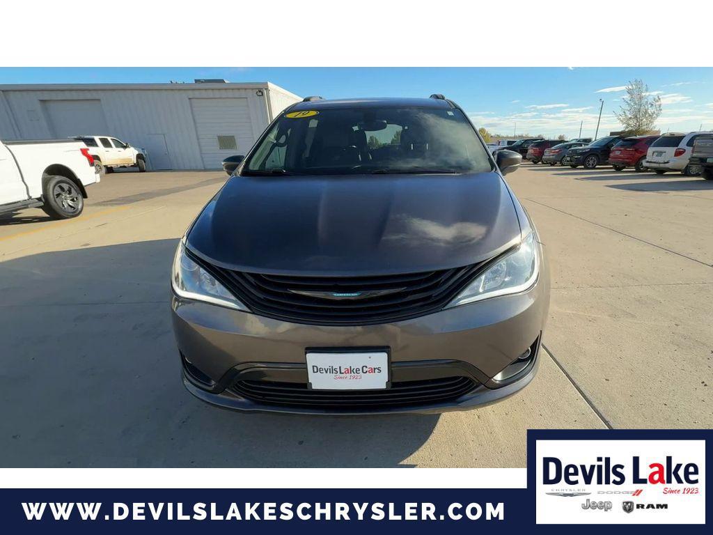 used 2019 Chrysler Pacifica Hybrid car, priced at $13,586