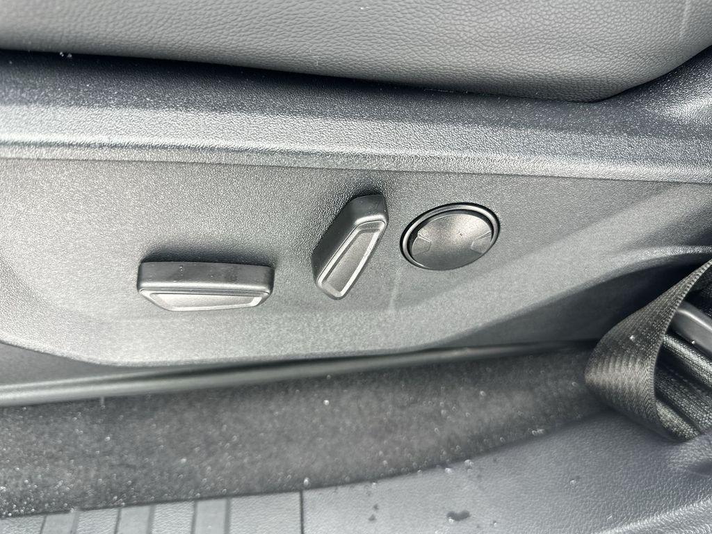 new 2025 Ford F-150 car, priced at $67,607