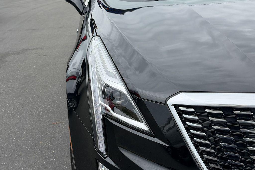 used 2024 Cadillac XT5 car, priced at $44,121