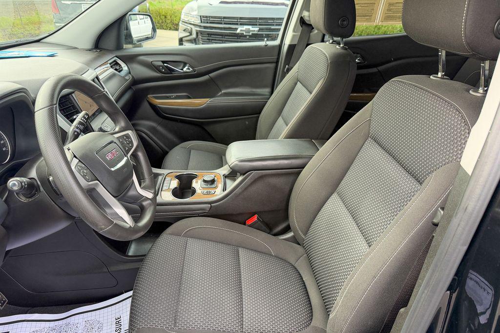 used 2022 GMC Acadia car, priced at $21,999