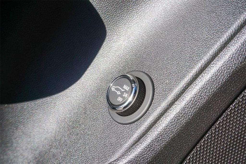 used 2025 Chevrolet Blazer car, priced at $33,966