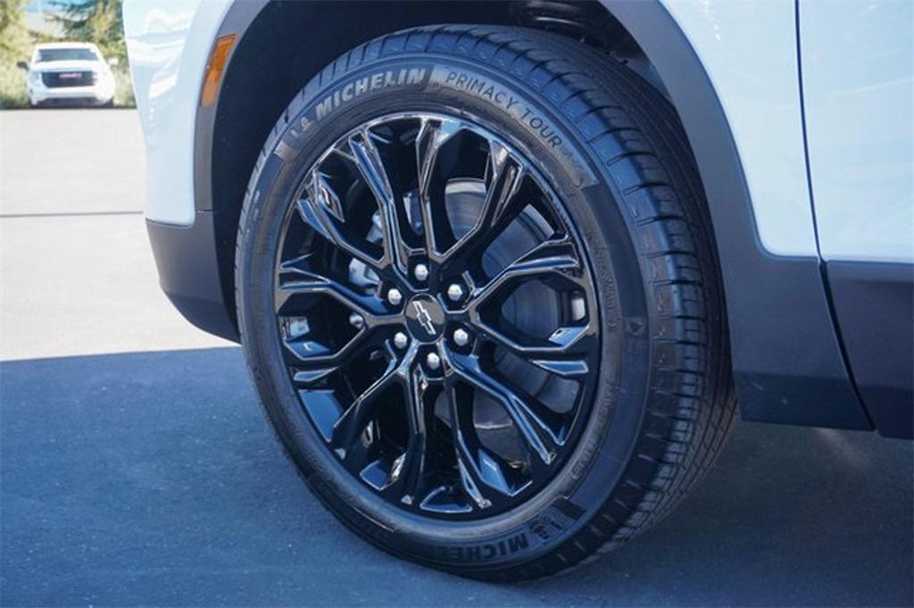 used 2025 Chevrolet Blazer car, priced at $33,966