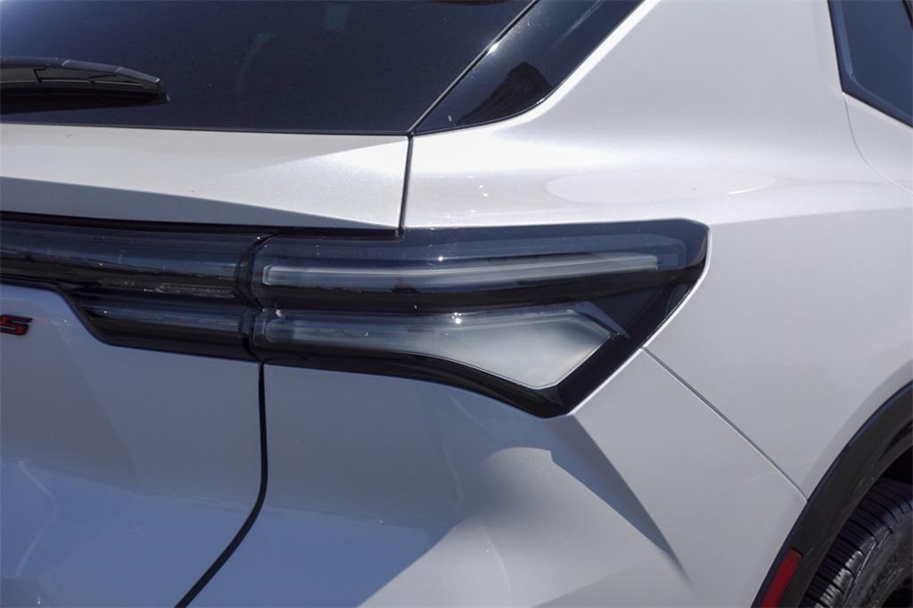 new 2025 Chevrolet Equinox EV car, priced at $56,877