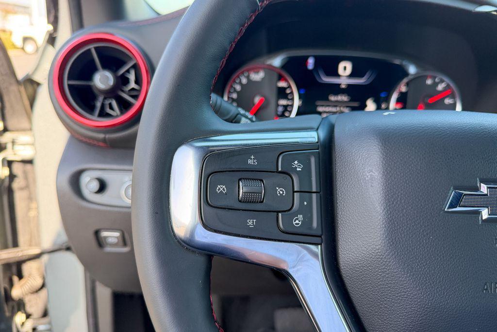 used 2025 Chevrolet Blazer car, priced at $37,999