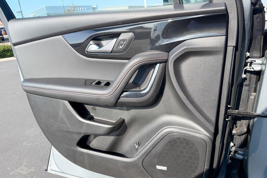 used 2025 Chevrolet Blazer car, priced at $37,999