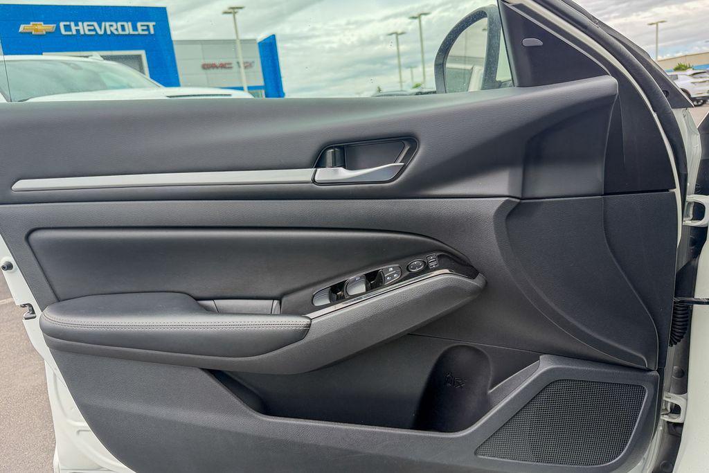 used 2023 Nissan Altima car, priced at $21,070