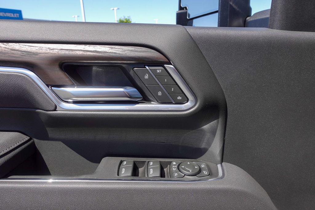 used 2025 GMC Sierra 2500 car, priced at $74,999