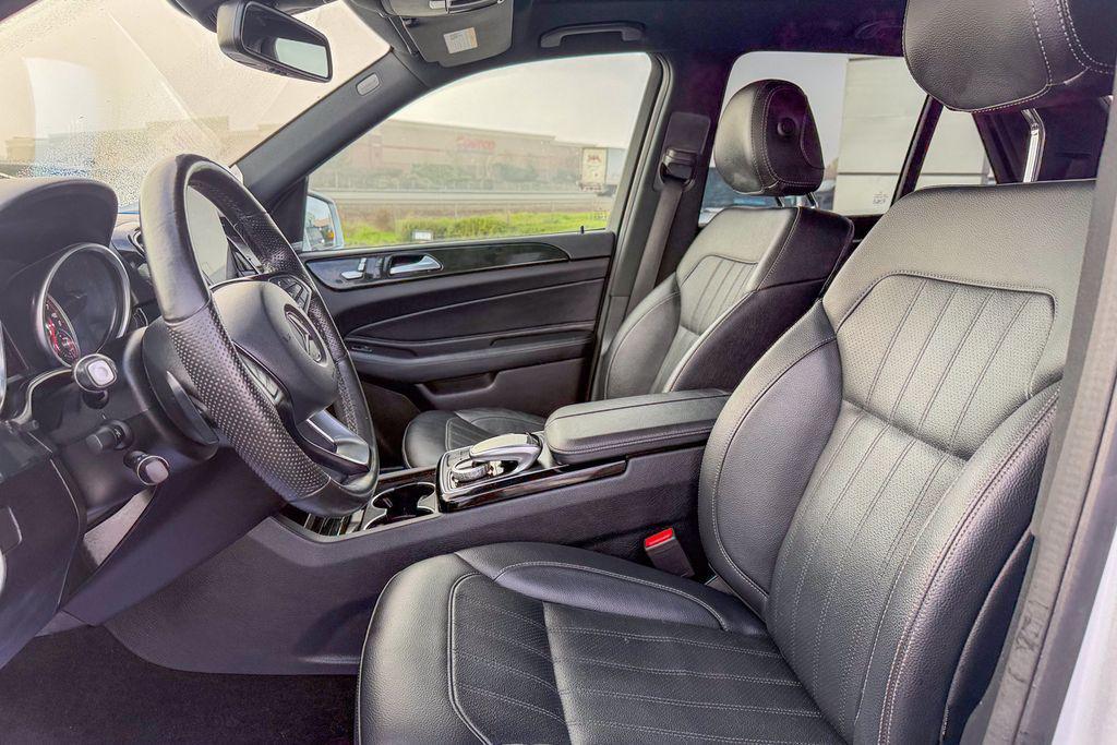 used 2019 Mercedes-Benz GLE 400 car, priced at $17,966