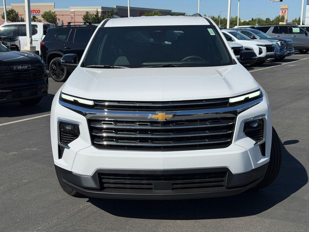 new 2026 Chevrolet Traverse car, priced at $44,417