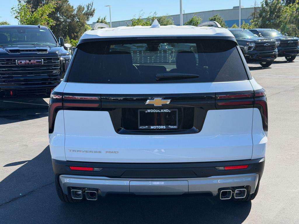 new 2026 Chevrolet Traverse car, priced at $44,417
