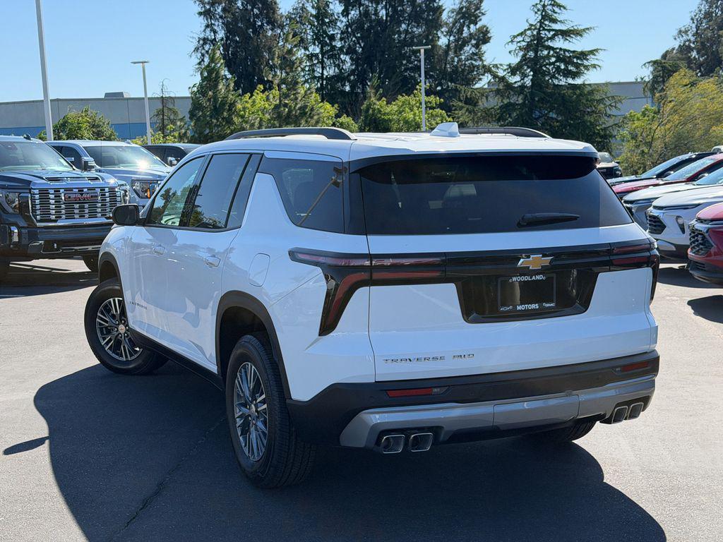 new 2026 Chevrolet Traverse car, priced at $44,417