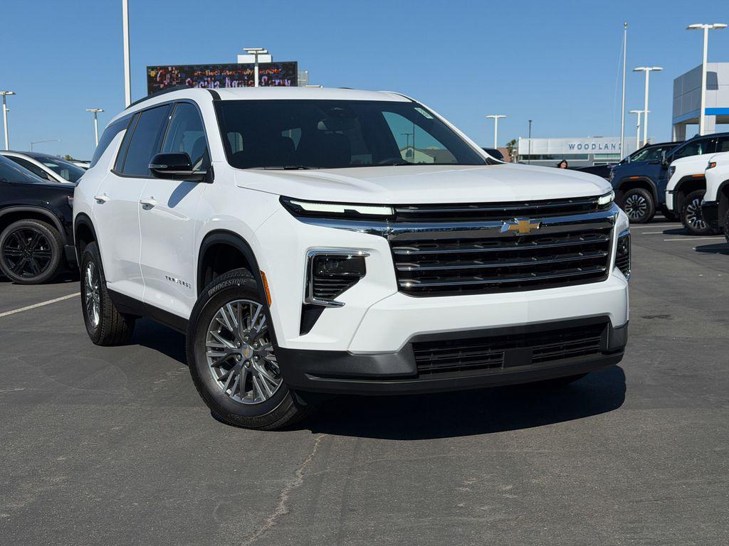new 2026 Chevrolet Traverse car, priced at $44,417