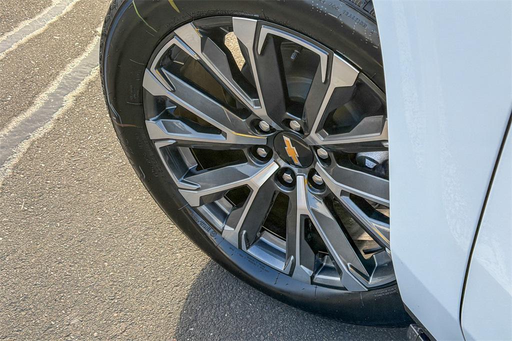 new 2026 Chevrolet Suburban car, priced at $100,300