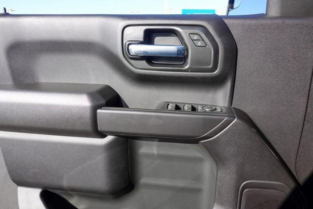 used 2025 GMC Sierra 1500 car, priced at $40,110