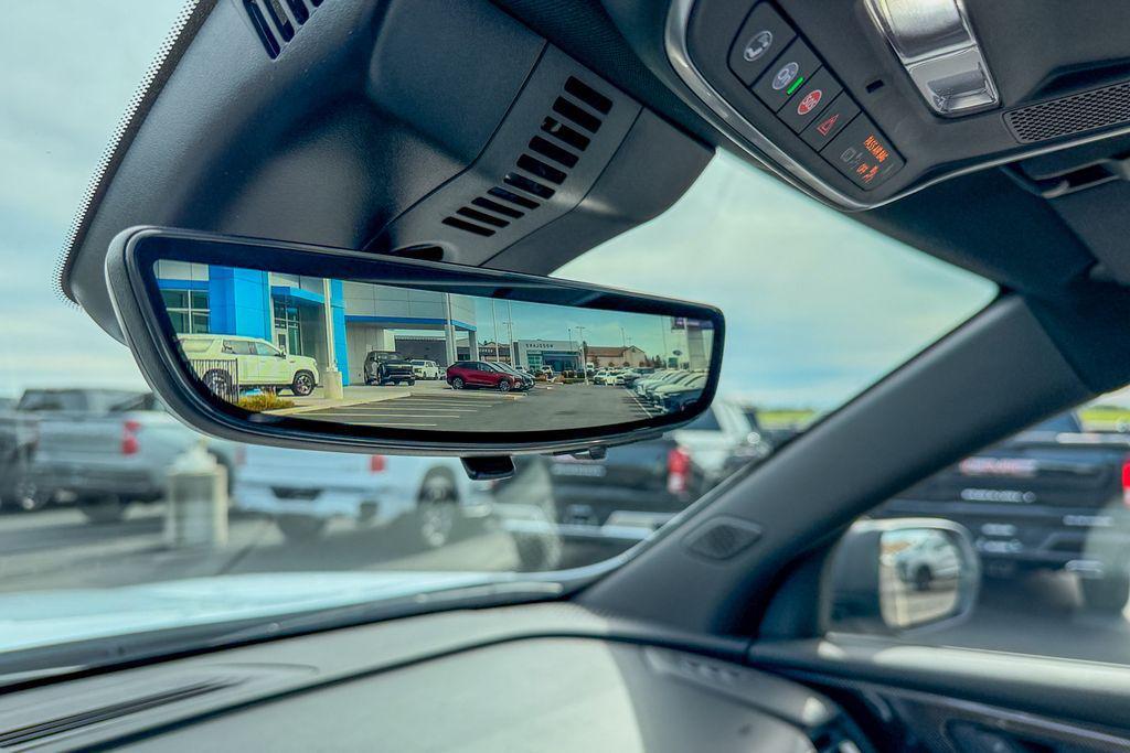 new 2026 Chevrolet Traverse car, priced at $61,005