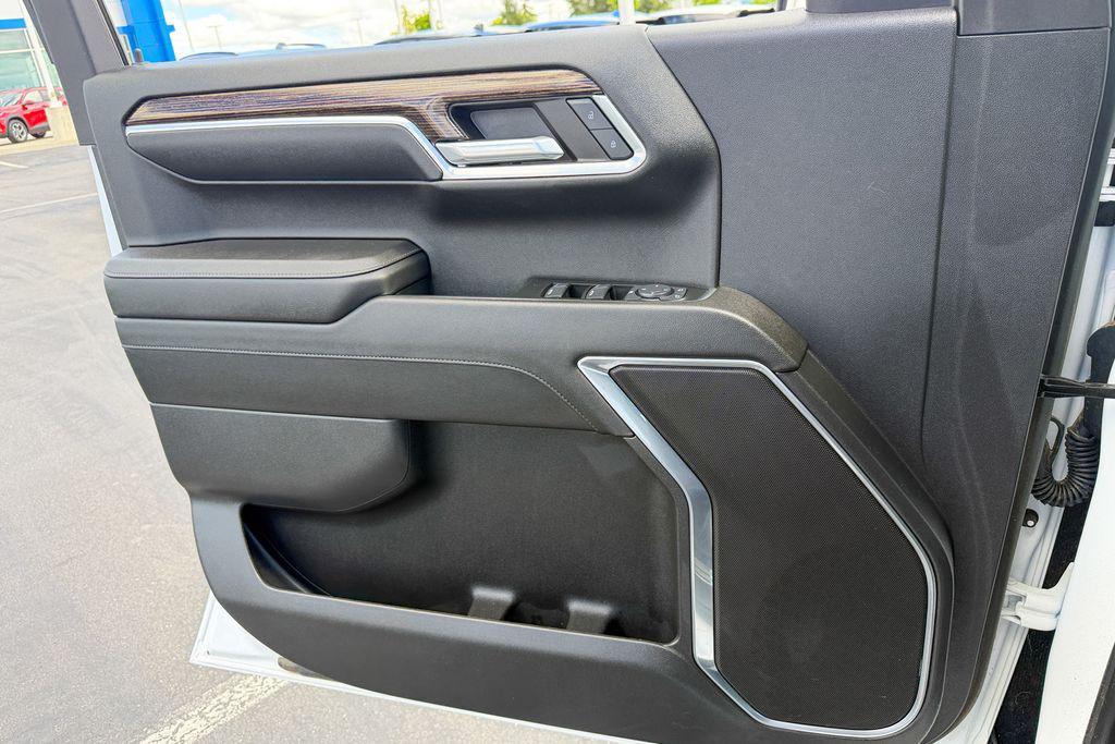 used 2024 GMC Sierra 1500 car, priced at $46,121