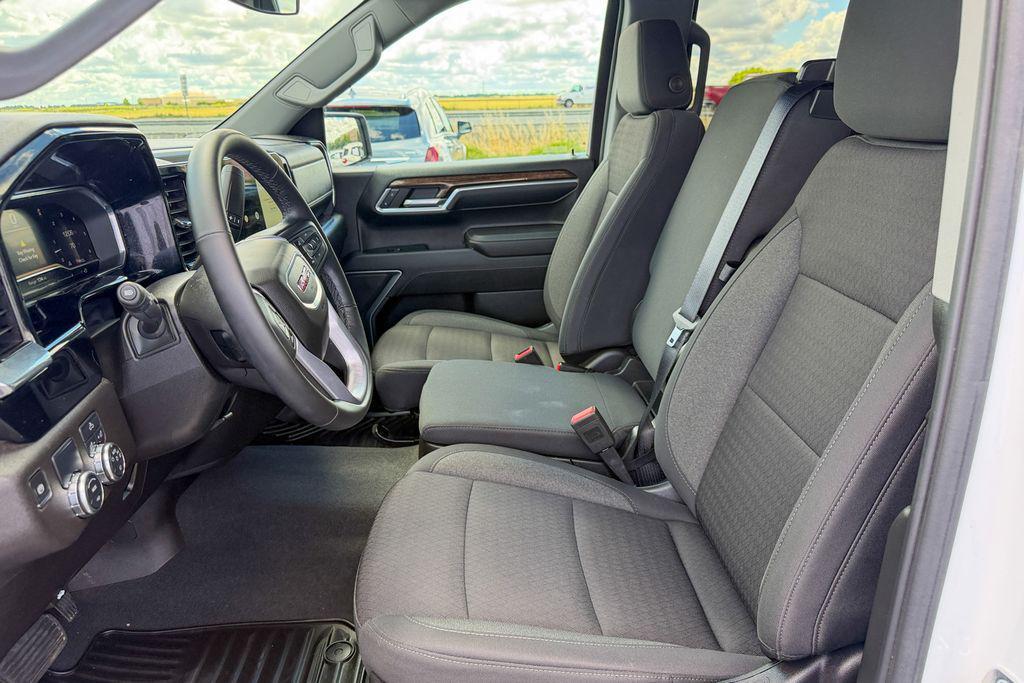 used 2024 GMC Sierra 1500 car, priced at $46,121