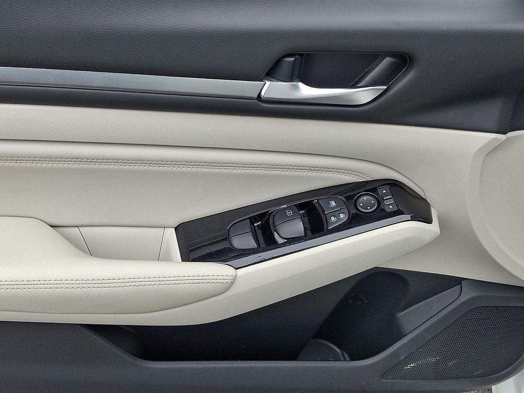 used 2023 Nissan Altima car, priced at $21,995