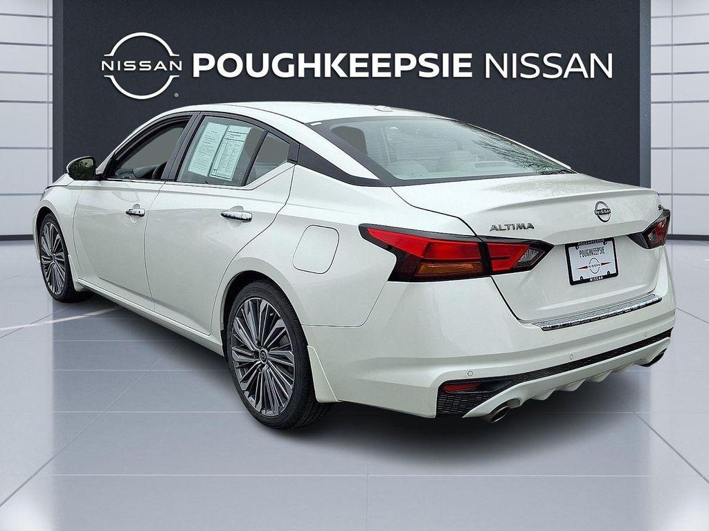 used 2023 Nissan Altima car, priced at $21,995