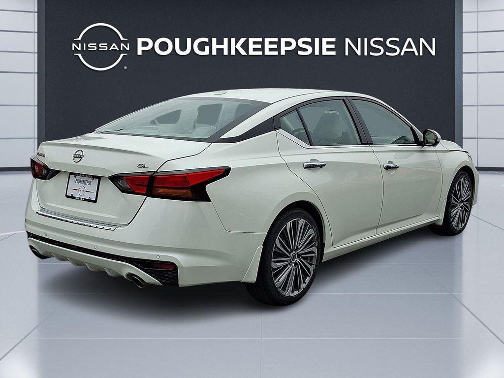 used 2023 Nissan Altima car, priced at $21,995
