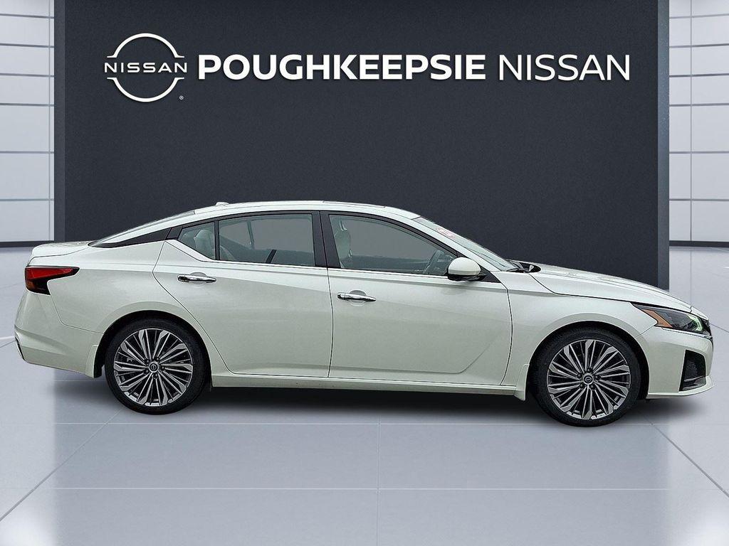 used 2023 Nissan Altima car, priced at $21,995