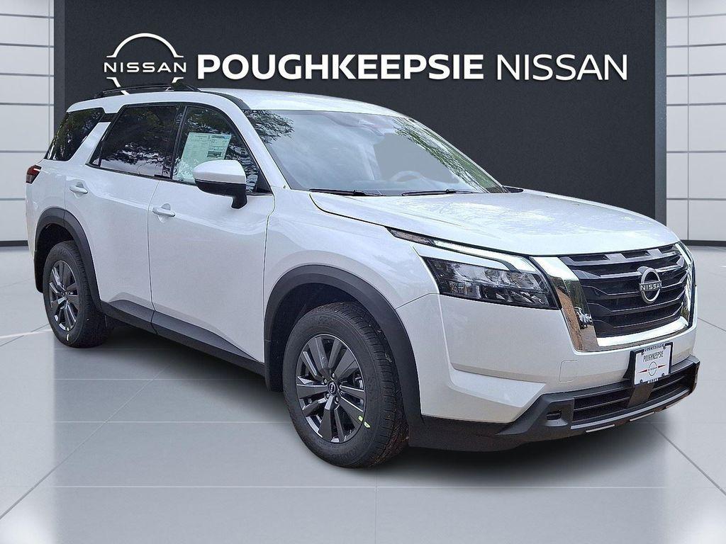 new 2025 Nissan Pathfinder car, priced at $36,575