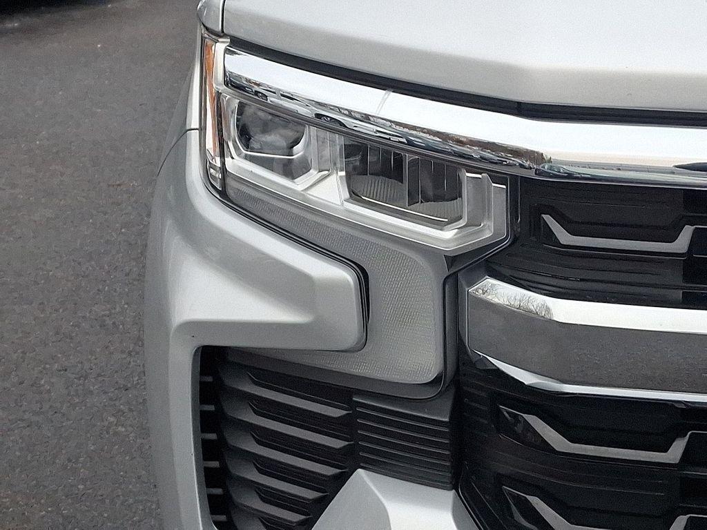 used 2022 Chevrolet Silverado 1500 car, priced at $32,995