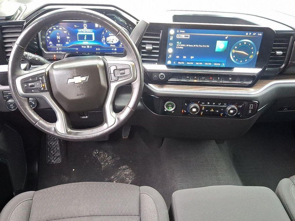 used 2022 Chevrolet Silverado 1500 car, priced at $32,995