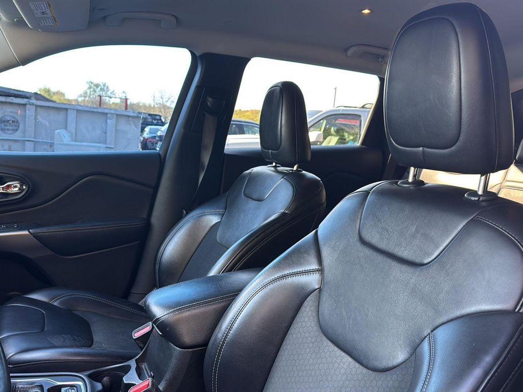 used 2019 Jeep Cherokee car, priced at $14,995