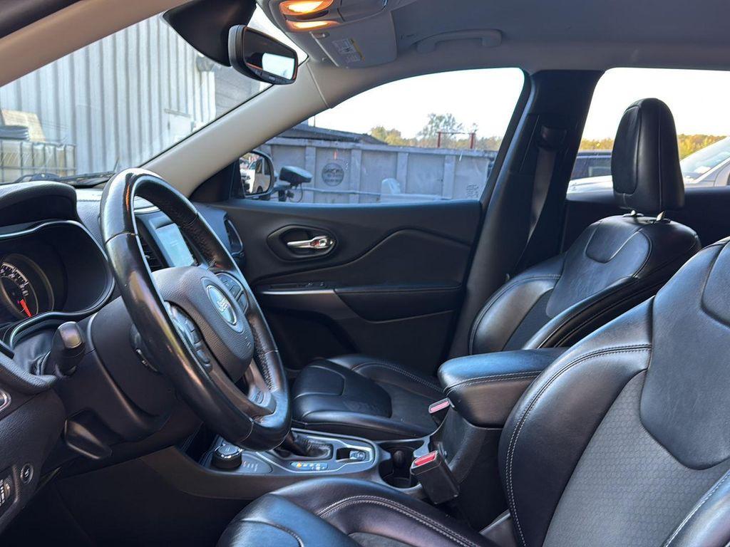 used 2019 Jeep Cherokee car, priced at $14,995