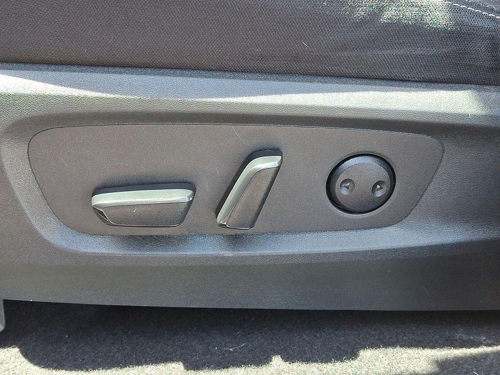 used 2022 Nissan Pathfinder car, priced at $26,000